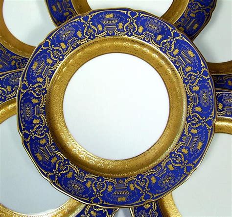 Stunning Set Of 6 Limoges Porcelain Dinner Plates Raised Gold