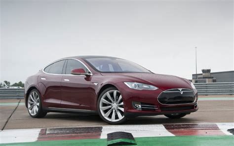 2014 Tesla Model S 60 Price And Specifications The Car Guide
