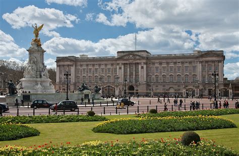 Book your visit to buckingham palace for a glimpse inside one of the few working royal palaces remaining in the world today. Buckingham Palace - Wikipedia