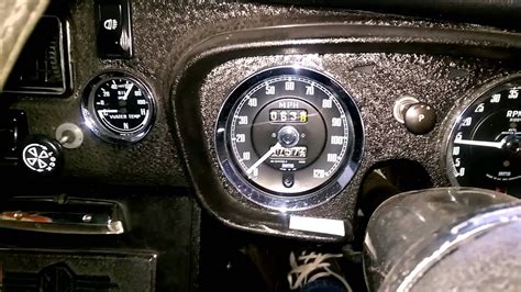 MGB GT 1973 - Cold start - YouTube