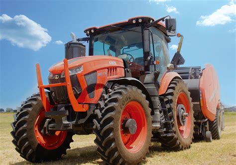 Grainews Takes To The Field In Kubotas M8 Tractor Grainews