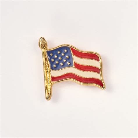 American Flag Lapel Pins Made In The Usa With Several Styles