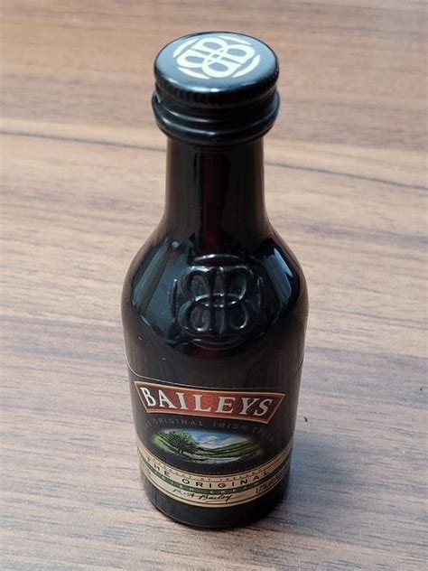 Baileys Irish Cream Liqueur Miniature Ml X Bottles Food Drinks