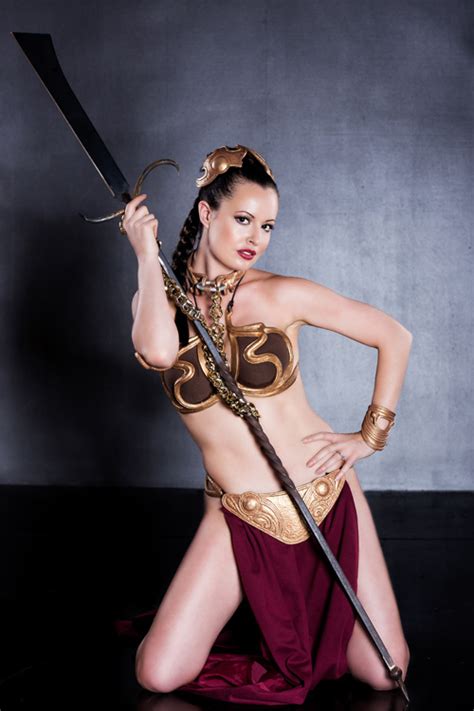 Slave Leia Cosplay