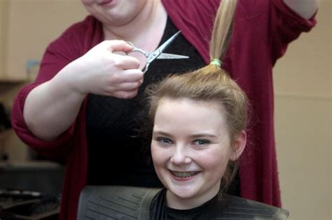 Selfless Teenage Girl Shaves Off Her 20 Inch Mane Of Blonde Hair To