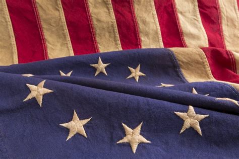 Detail Of Betsy Ross Flag With Thirteen Stars And Stripes Hr Daily