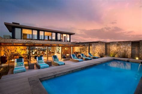 5 Best Luxury Private African Beach Villas