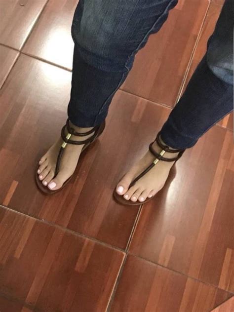 Thong Sandals And Jeans Rthongsandals