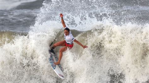 Us Surfing Star Carissa Moore Wins First Olympic Title Nbc Olympics