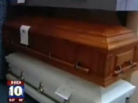 Elderly Lady Wakes Up Screaming In Funeral Home