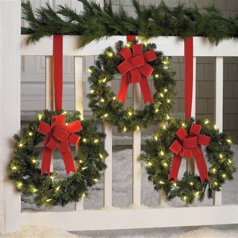 10 Front Door Christmas Wreaths You Can Buy Right Now Or Diy