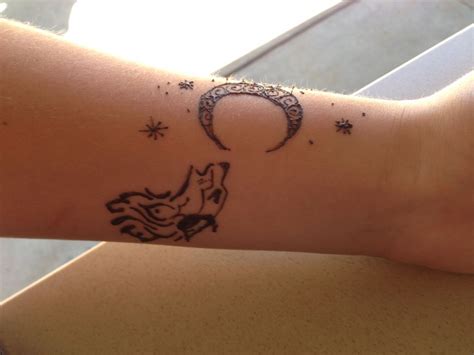 I Love Henna Wolves And The Moon So Much I Made A Henna Tattoo With