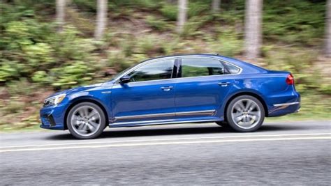 2017 Volkswagen Passat Review And Ratings Edmunds
