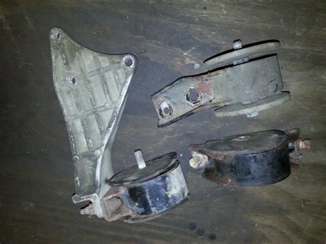 Find Geo Metro Motor And Transmission Mount Set 3 Cylinder 5 Speed In