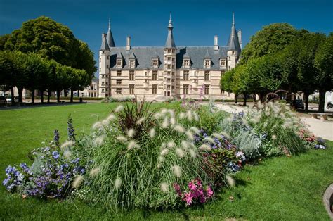 The nevers (hbo) is billed as an epic science fiction drama about a gang of victorian women who find themselves with unusual abilities, relentless enemies and a mission that might change the world. 15 Best Things to Do in Nevers (France) - The Crazy Tourist