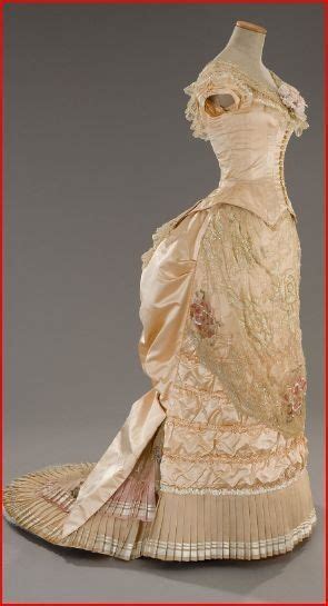 Gown Worn By Winona Ryder In Age Of Innocence 1993 Victorian Era Fashion 1870s Fashion
