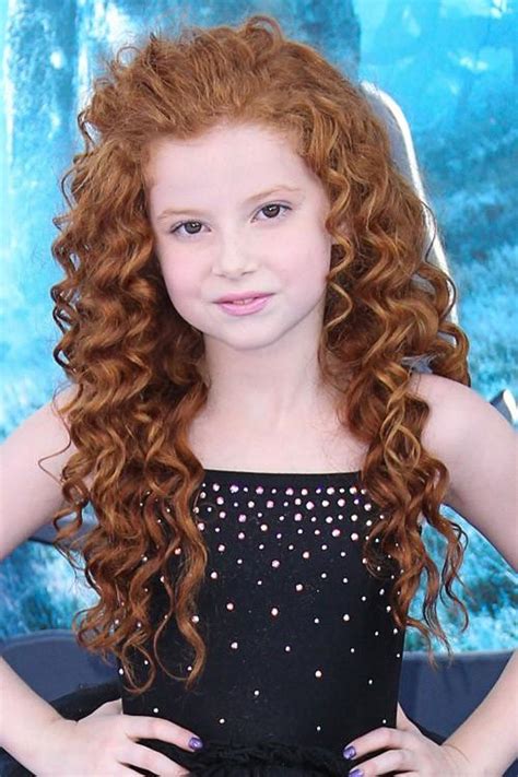 Francesca Capaldi Clothes And Outfits Steal Her Style Celebnest