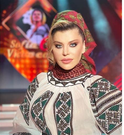 Celebra loreada groaza a postat pe retelele de socializare sambata, 20 martie, o fotografie care a starnit reactiile si comentariile fanillor. Poze Loredana Groza - Actor - Poza 22 din 74 - CineMagia.ro