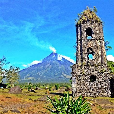 Mayon Volcano In Legaspi City Legaspi City Natural Park Volcano