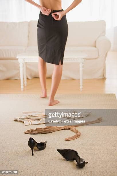 Stripping Clothes Photos Et Images De Collection Getty Images