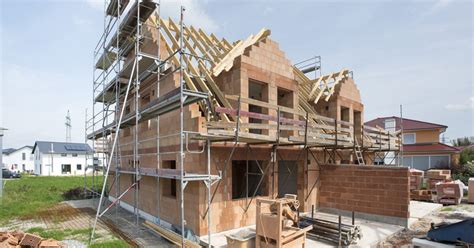 Erst planen, dann das haus bauen. Bauen vs. kaufen? - Wie der Traum vom Haus zur Realität wird