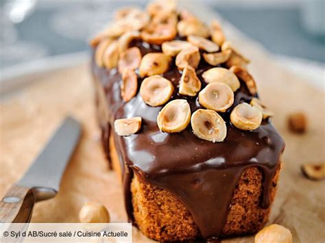 Cake au noisettes et chocolat facile découvrez les recettes de Cuisine Actuelle