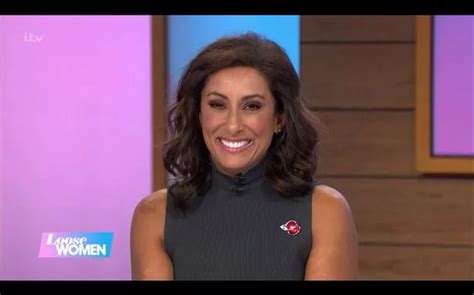 Loose Womens Saira Khan Wows Viewers As She Shows Off Naked Body Live
