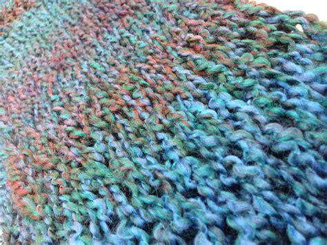 Step by step for beginners. Loom Double Knit Scarf. Yarn Used: Lion Brand Homespun ...