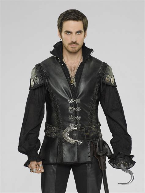 Pin By Once Upon A Time France On Costumes Once Upon A Time Captain