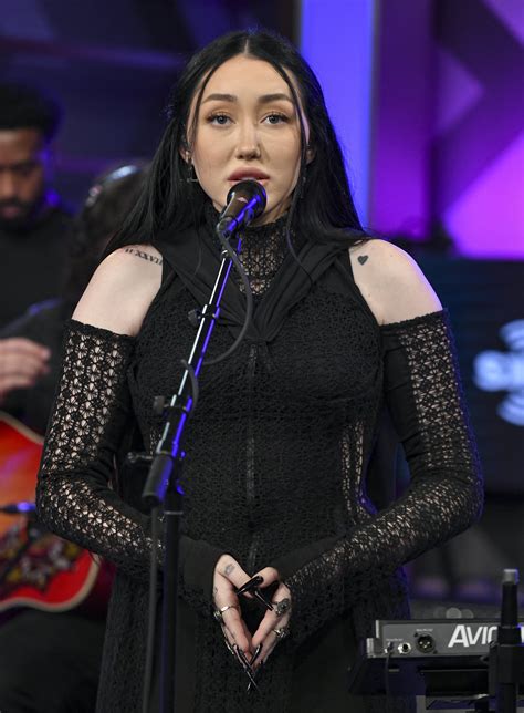 noah cyrus opens up about xanax addiction i was so far gone patabook fashion
