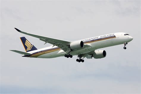 Sia A350 2 Singapore Airlines A350 900 9v Sma Landing At S Flickr