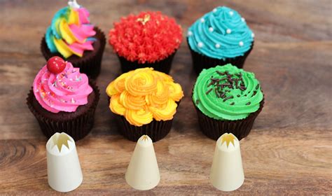 Six Of The Best Frosting Techniques For Cakes And Cupcakesmaster The Art