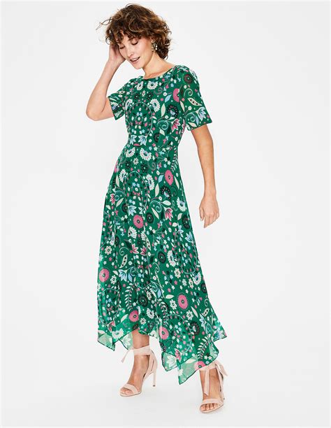 The Best Summer Wedding Guest Dresses On The Internet Right Now A