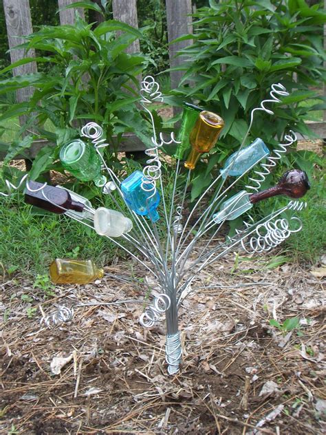 39 Ideas Style Of Garden With A Touch Of Arts And Craft Glass Garden Art Bottle