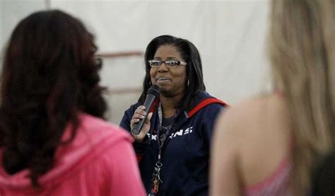Houston Texans Cheerleaders Coach Resigns Amid Sexual Discrimination
