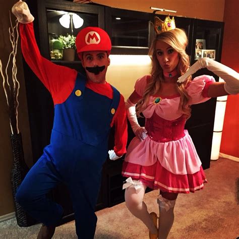 the cutest mario and princess peach ever halloween outfits couple halloween costumes cute