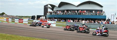 bennetts british superbike championship thruxton motorsport centre