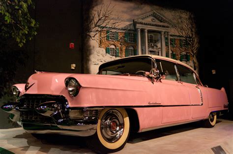 Elvis Pink Cadillac Travels 4400 Miles To Be Displayed In London