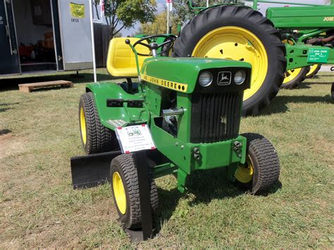John Deere Garden Tractor 140