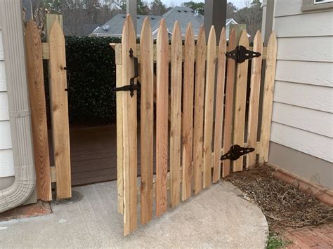 Cedar Picket Fence with 4' Wood Single Walk Gate - Natural Enclosures