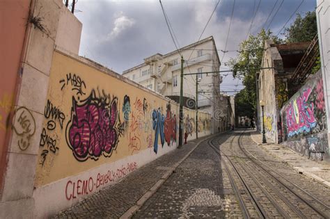 Graffiti in Lissabon redaktionelles stockfoto. Bild von kultur - 47477453