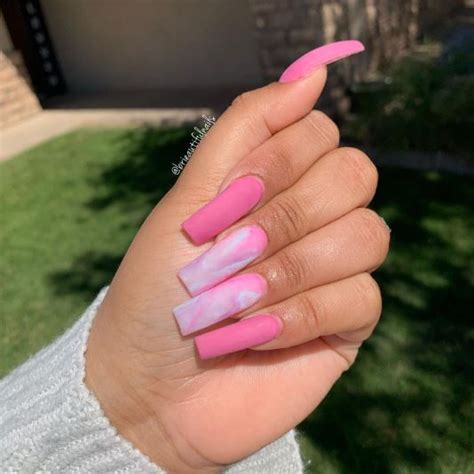 35 Colorful Cotton Candy Nail Designs To Rock This Season