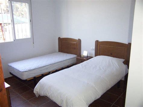 It is quite a popular choice. Digame: For Sale Twin single beds