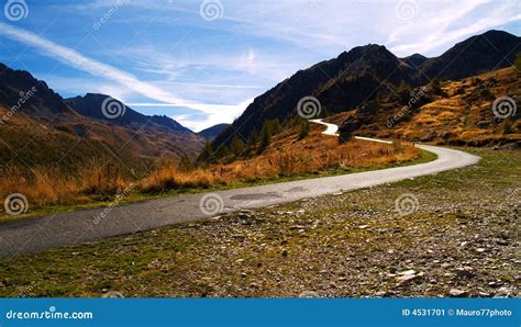 Mountain Road Stock Image Image Of Indirect Dangerous 4531701