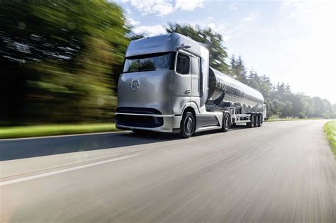Daimler Truck Ag And Volvo Group Fully Committed To Hydrogen Based Fuel