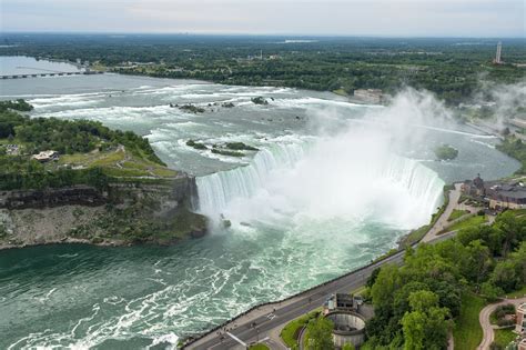 Man Survives Being Swept Over Niagara Falls Citynews Toronto