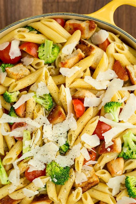 You can cook chicken pasta salad using 6 ingredients and 4 steps. 100+ Easy Summer Salad Recipes - Healthy Salad Ideas for ...