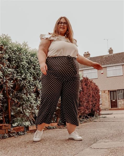 emily plus size blogger on instagram “getting all dressed up for no reason 🙈at the moment i