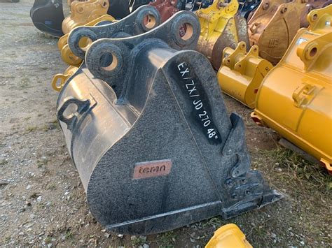 Unused 48 Deere 270 Excavator Bucket