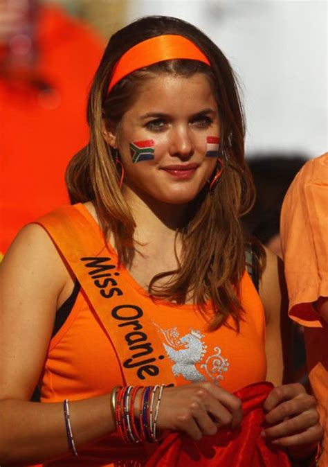 Pin By Gerrit Garretsen On The Netherlands Orange Football Girls